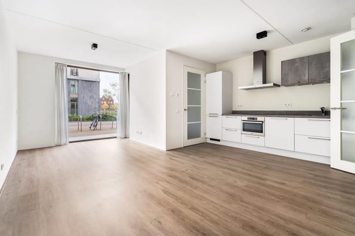 Foto 8 van Madridstraat 7