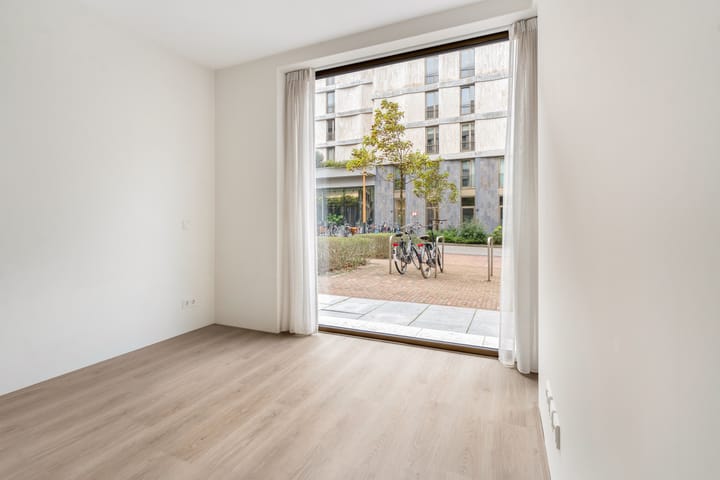 Foto 11 van Madridstraat 7