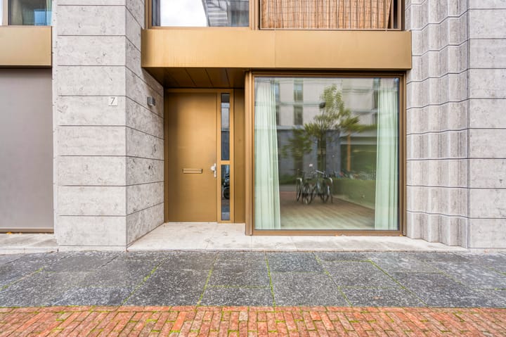 Foto 32 van Madridstraat 7