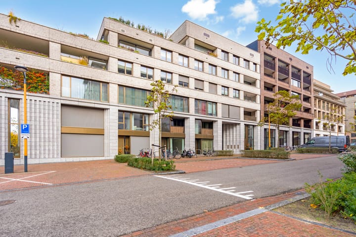 Foto 35 van Madridstraat 7