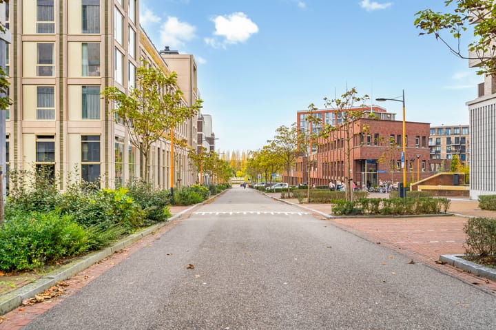 Foto 36 van Madridstraat 7