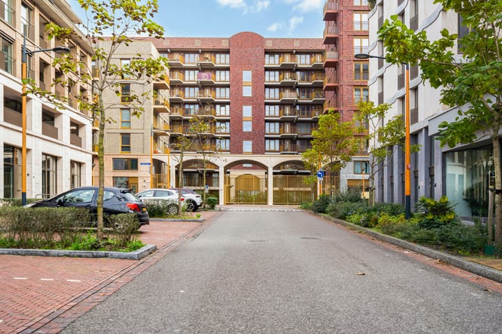 Foto 37 van Madridstraat 7