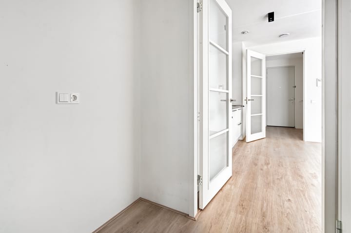 Foto 5 van Madridstraat 7