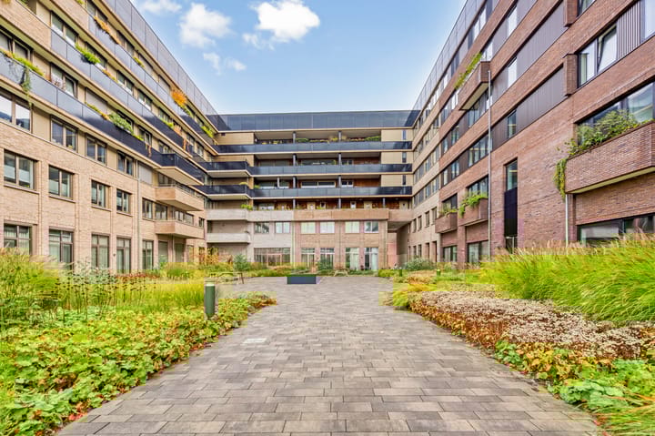 Foto 38 van Madridstraat 7