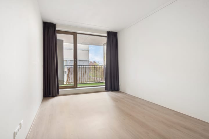 Foto 17 van Madridstraat 7