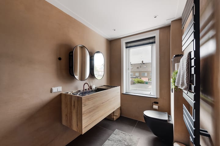 Foto 22 van Professor Van der Waalsstraat 50