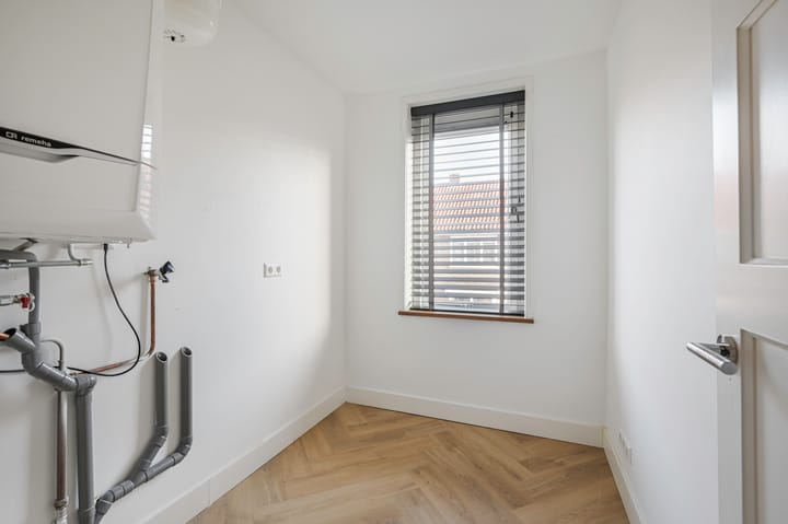 Foto 26 van Professor Van der Waalsstraat 50