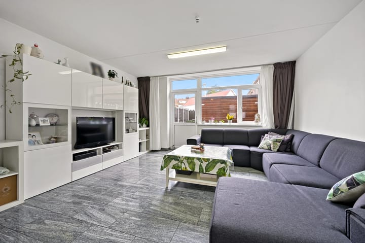 Foto 2 van Van Oosterwijk Bruynstraat 1-M