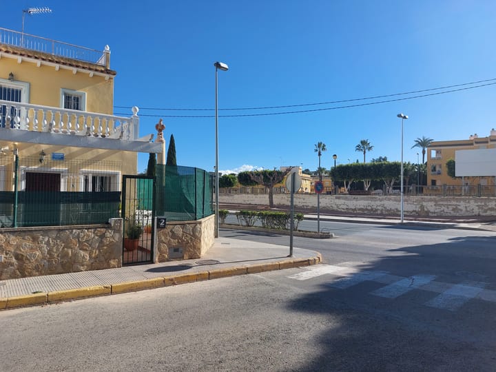 Foto 3 van Calle La Zenia 2