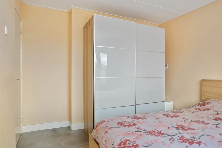 Photo 20 of Henriëtte Roland Holststraat 7