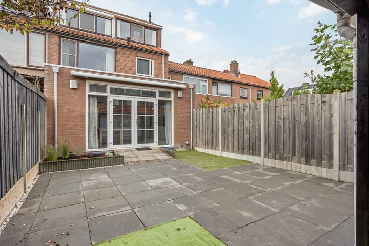 Photo 4 of Henriëtte Roland Holststraat 7