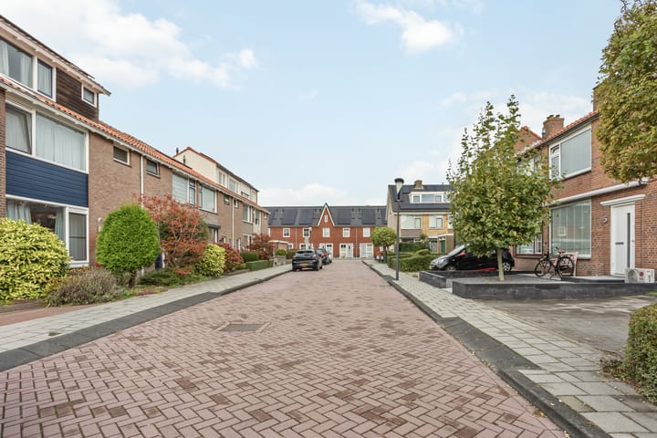 Photo 29 of Henriëtte Roland Holststraat 7