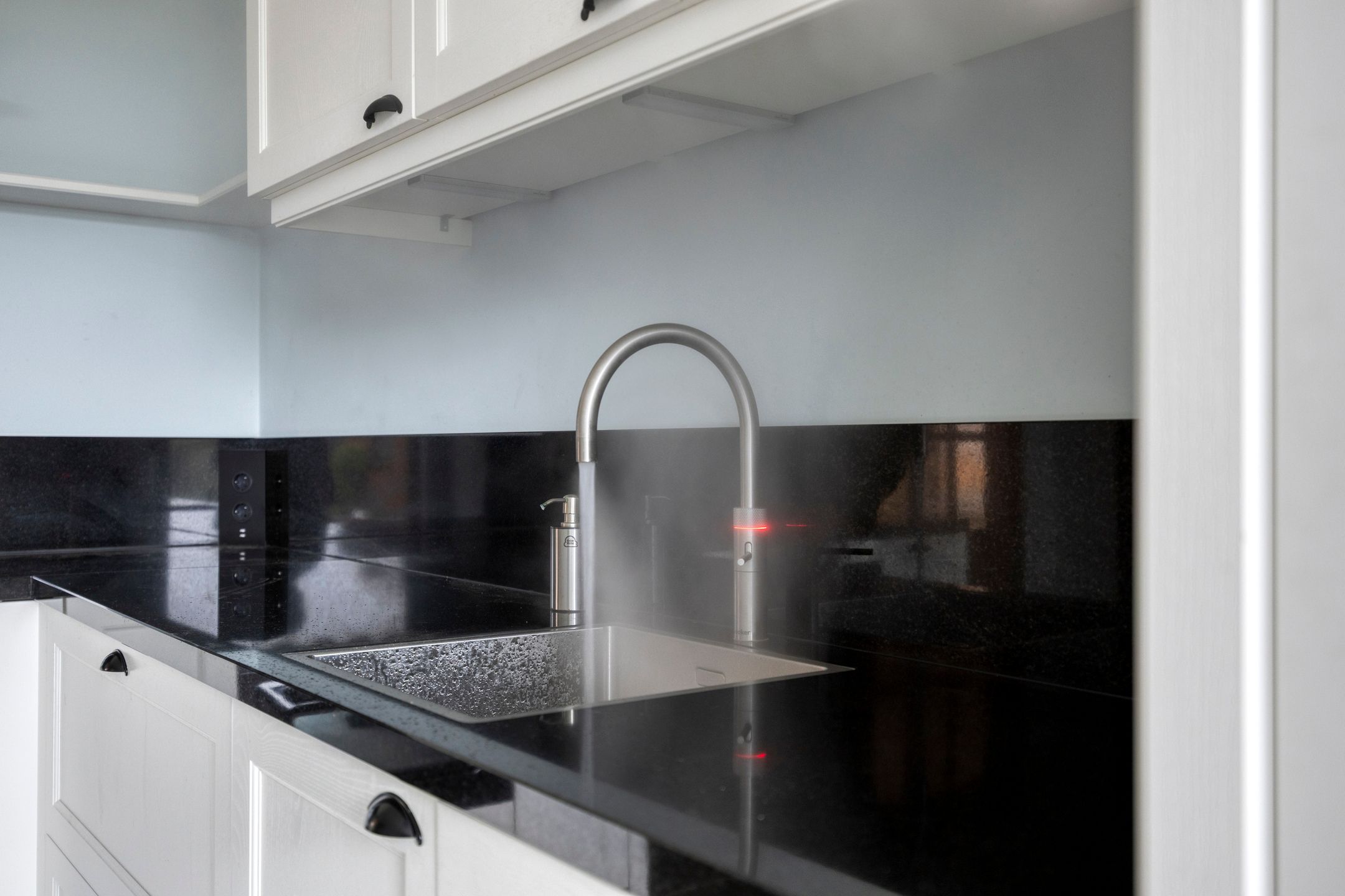 Foto 12 van Burg v Roijenstr West 48