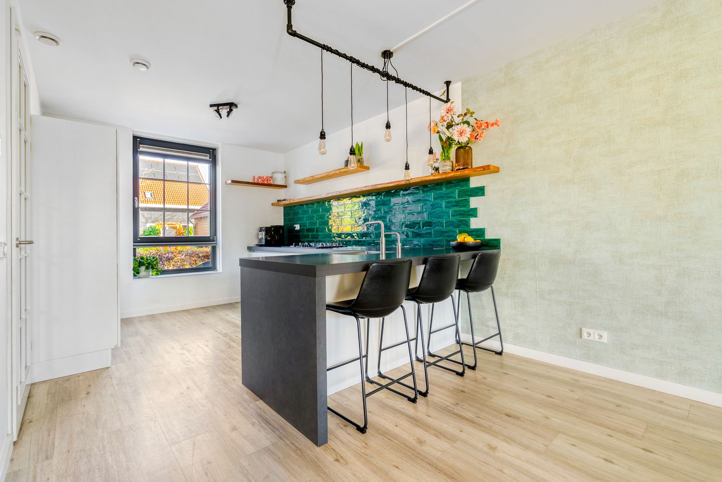 Foto 10 van Frits Zernikestraat 3