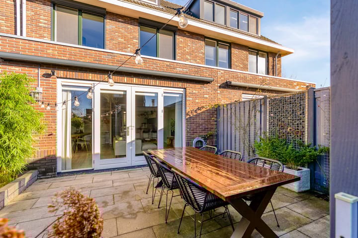 Photo 29 of Frits Zernikestraat 3