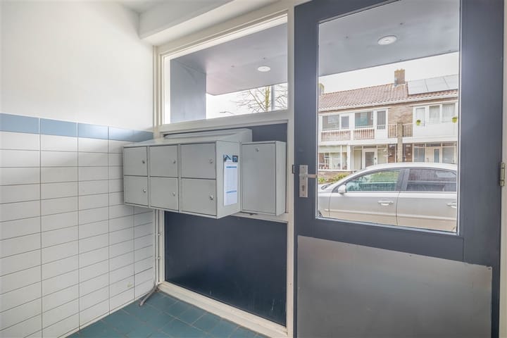 Foto 8 van Meeuwenstraat 18