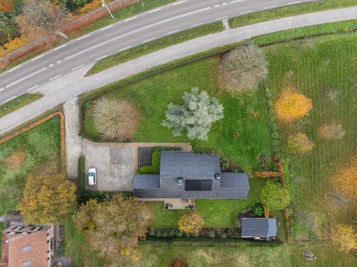 Foto 8 van Maaseikerweg 202