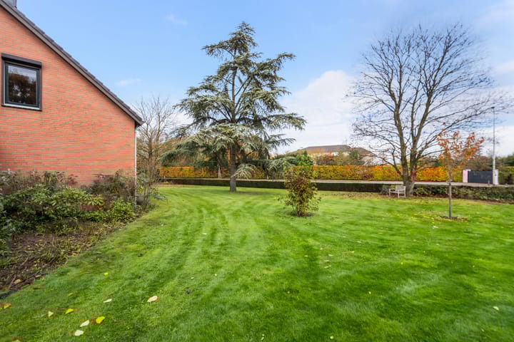 Foto 52 van Maaseikerweg 202