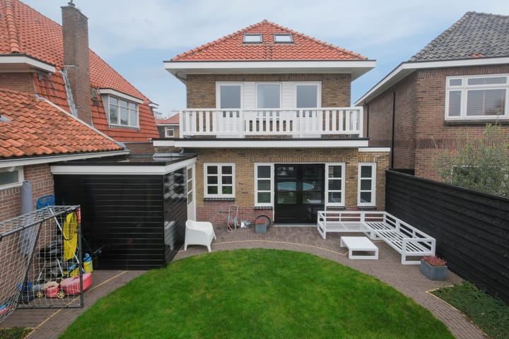 Photo 3 of Begoniastraat 11