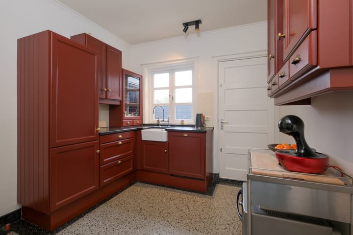 Photo 12 of Begoniastraat 11