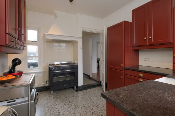 Photo 13 of Begoniastraat 11