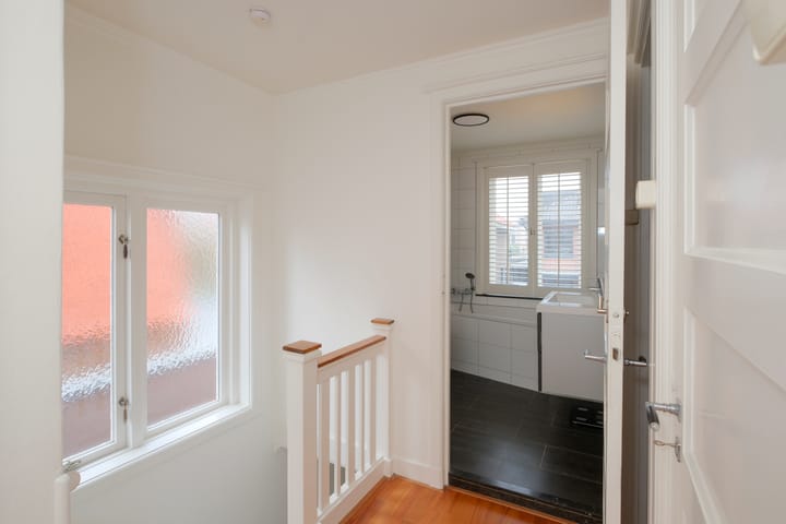 Photo 18 of Begoniastraat 11