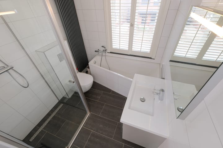 Photo 19 of Begoniastraat 11