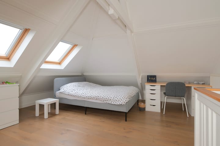 Photo 24 of Begoniastraat 11