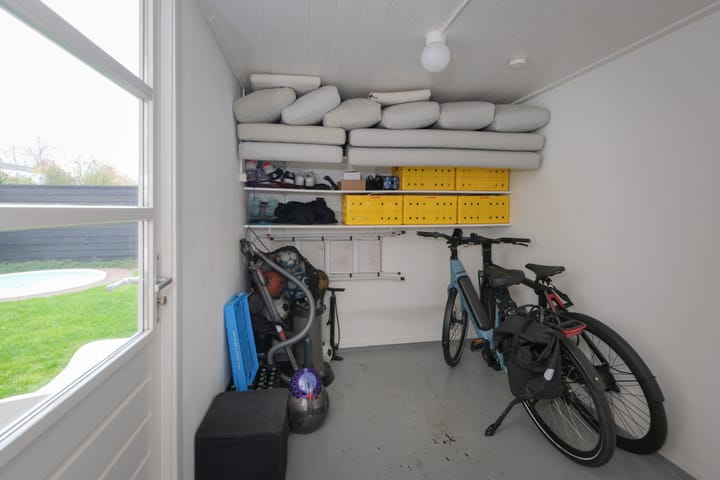 Photo 14 of Begoniastraat 11