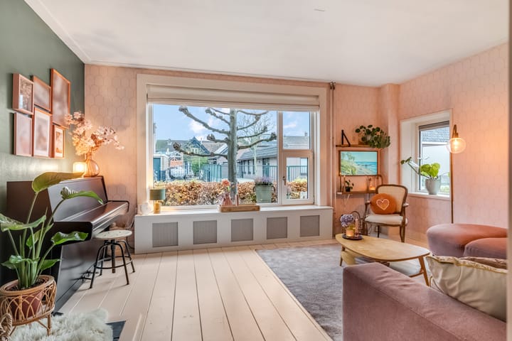 Photo 2 of Middenstraat 48-A