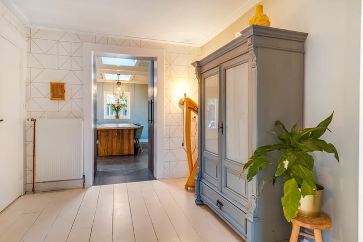 Photo 6 of Middenstraat 48-A