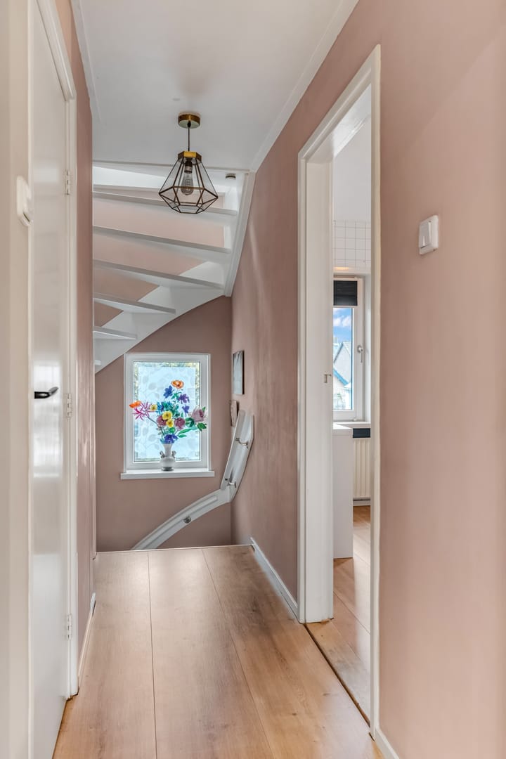 Photo 30 of Middenstraat 48-A