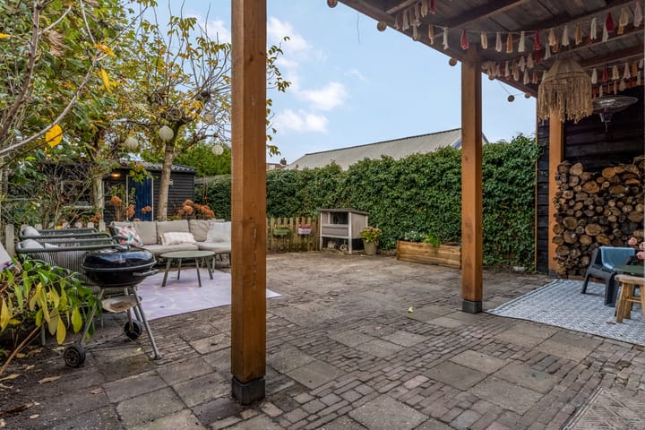 Photo 42 of Middenstraat 48-A