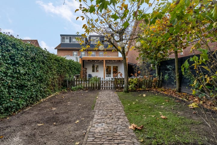 Photo 44 of Middenstraat 48-A