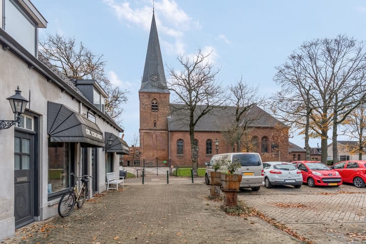 Photo 51 of Middenstraat 48-A