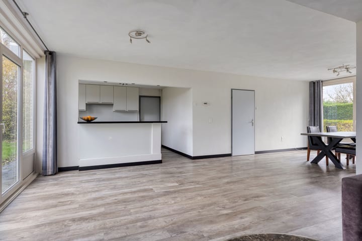 Foto 12 van Populierestraat 11