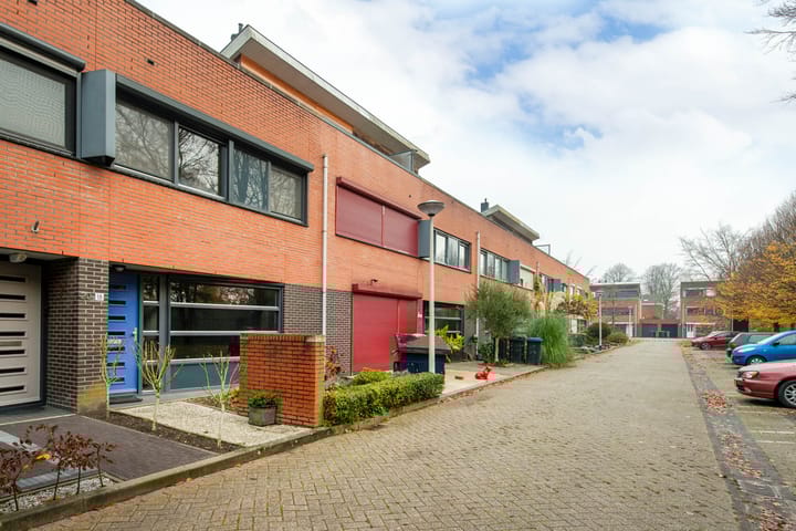 Foto 25 van Martinus Nijhofflaan 18