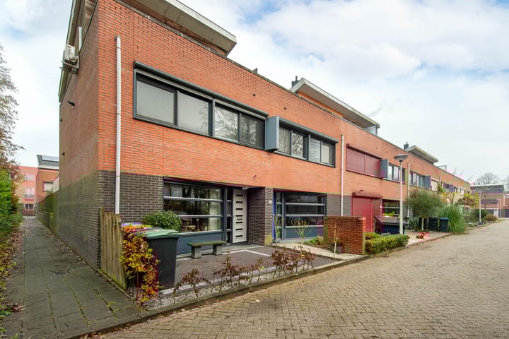 Foto 28 van Martinus Nijhofflaan 18