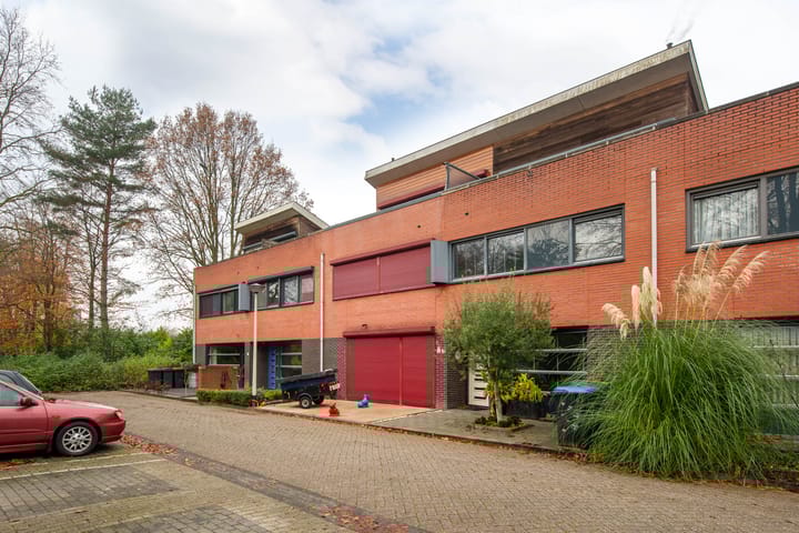 Foto 29 van Martinus Nijhofflaan 18