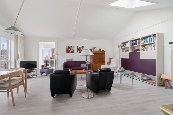 Foto 17 van Dorpsplein 84