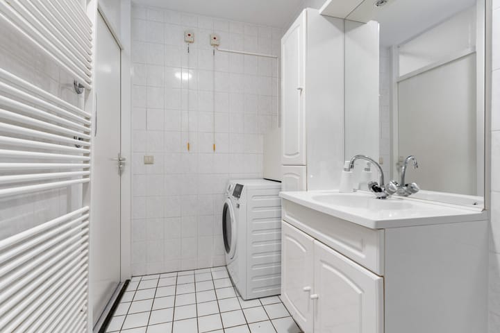 Foto 25 van Dorpsplein 84