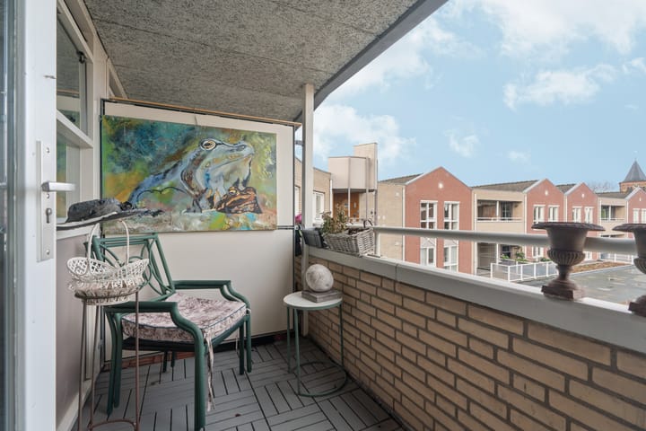 Foto 8 van Dorpsplein 84