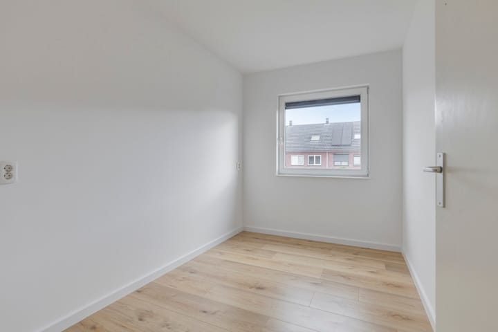 Foto 26 van Laan van Broekpolder 272