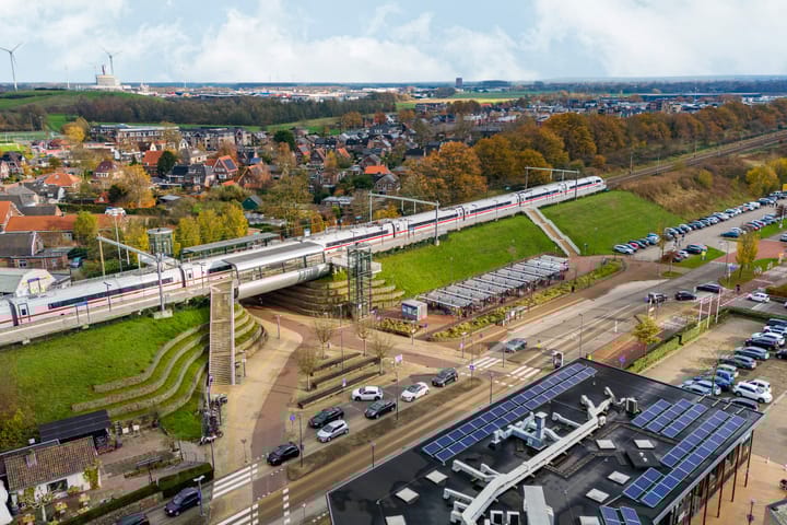 Foto 40 van Dorpsplein 84