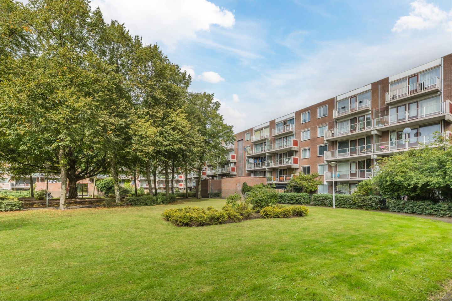 Photo 29 of Charlotte Brontéstraat 211