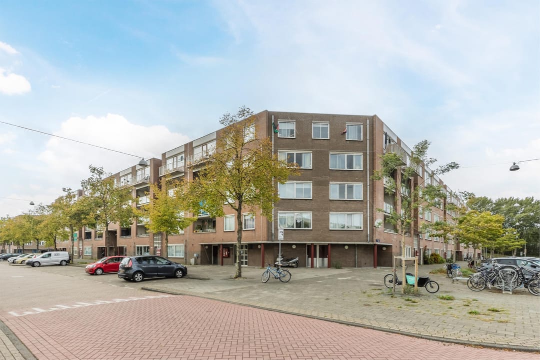 Photo 31 of Charlotte Brontéstraat 211