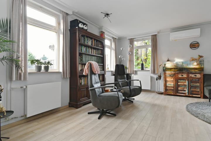 Foto 9 van Bloemerstraat 10