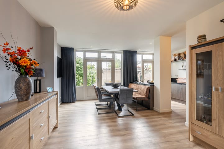 Foto 14 van Oesterstraat 50