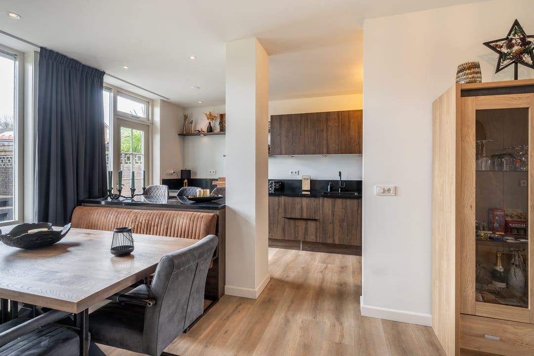 Foto 16 van Oesterstraat 50