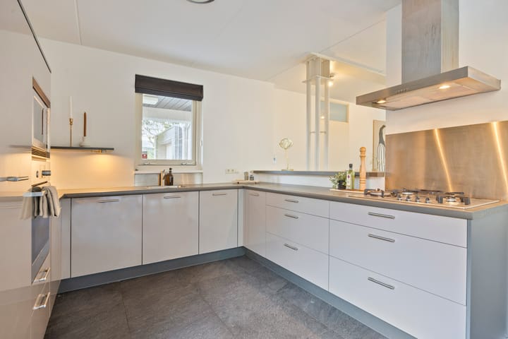 Photo 3 of Erasmuslaan 19